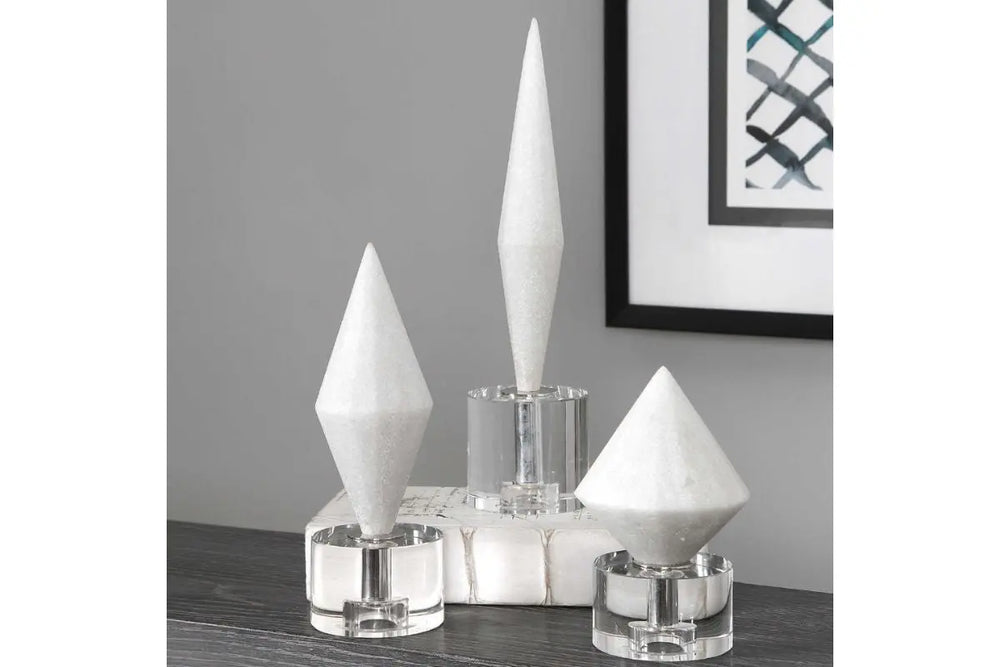 Alize_Sculpture_in_white_Styled_693544737