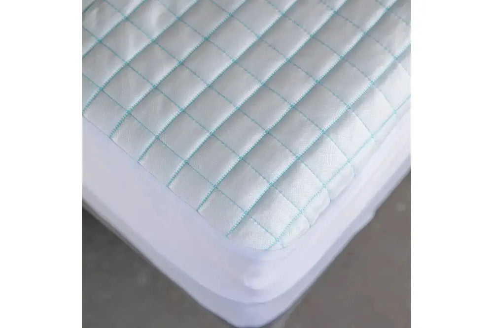 Ice_Protector_Corner_087234157