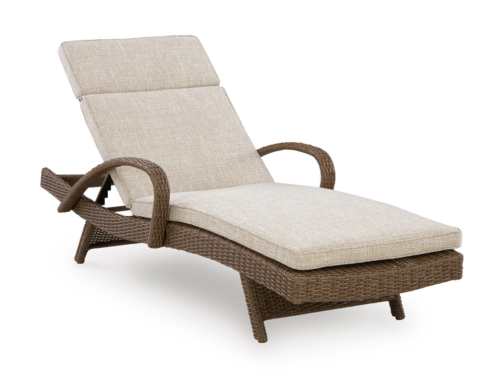 Laguna_Heights_OD_Chaise_in_Beige_Back_Up_015208390