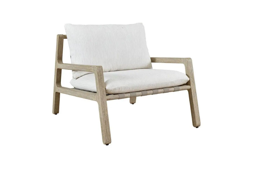 Strapped_Lounge_Chair_Angle_967376465
